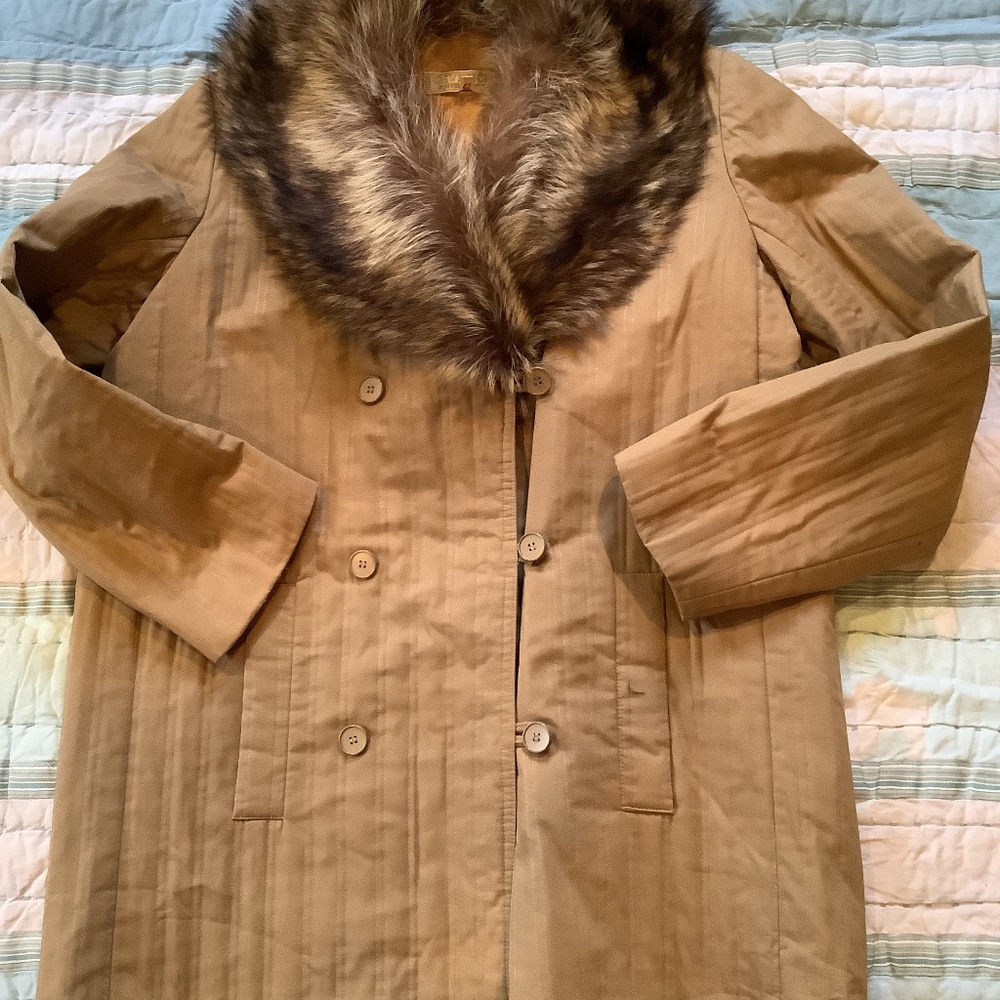 Vintage Givenchy fox fur coat 1960/1970 excellent new condition